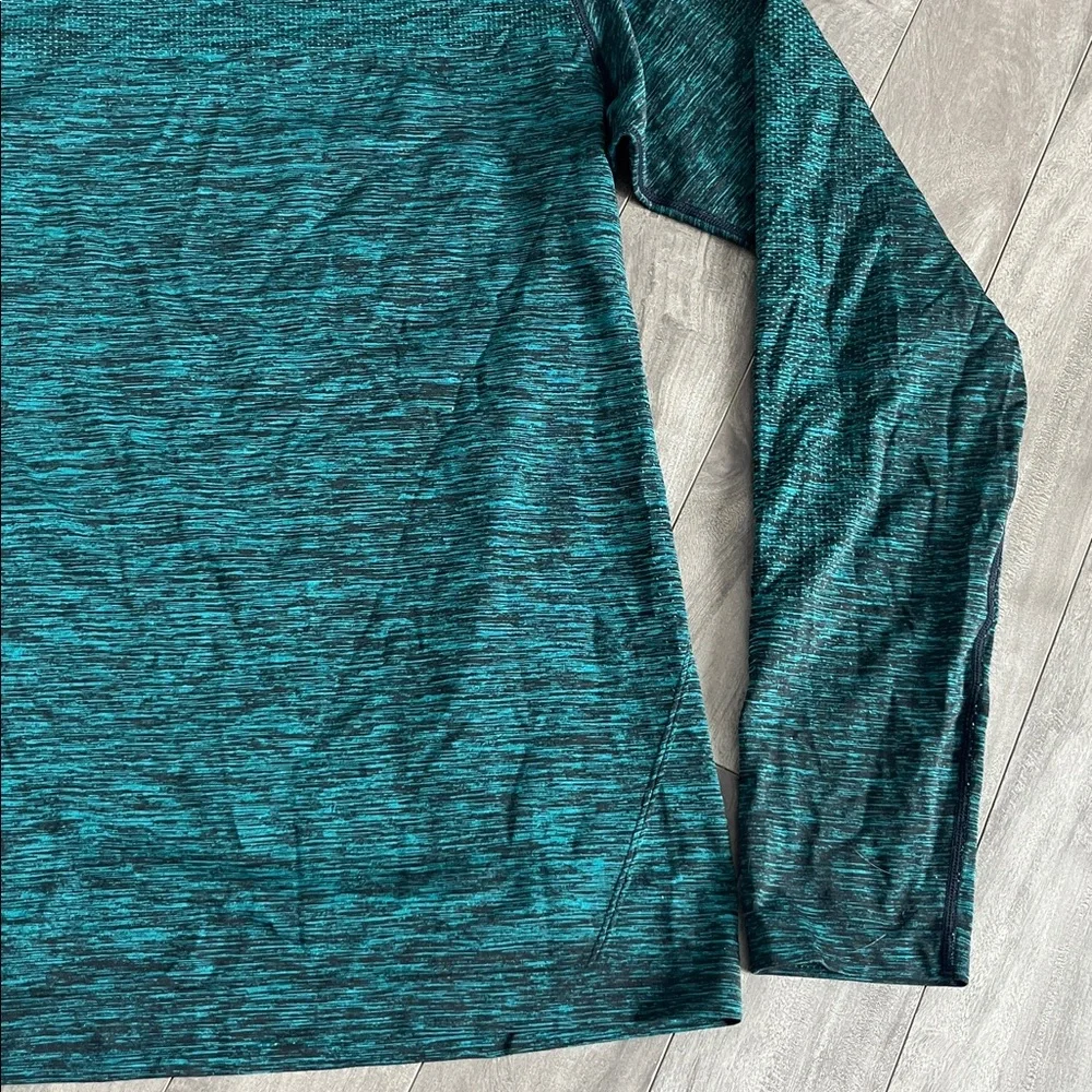 Lululemon Metal Vent Tech Long Sleeve
Spirit Green / Black - Picture 5 of 12